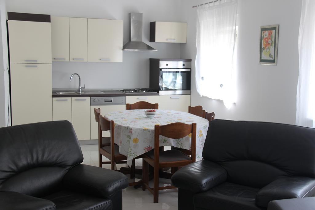 Mikulandra Apartment Sibenik Exterior photo